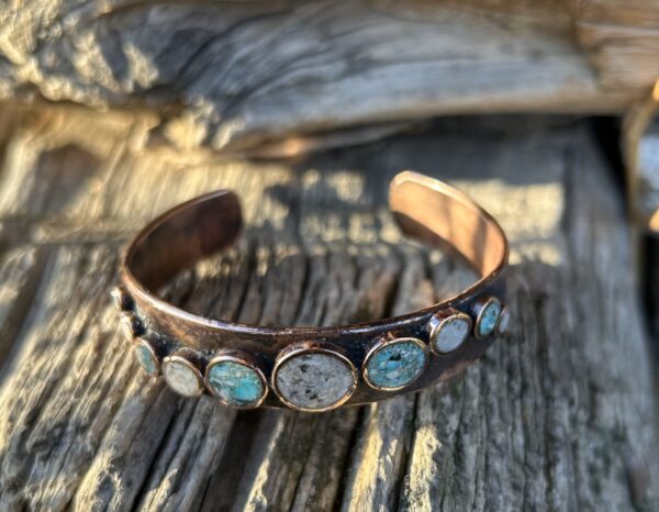 Swooping Circle Inlay Bracelet